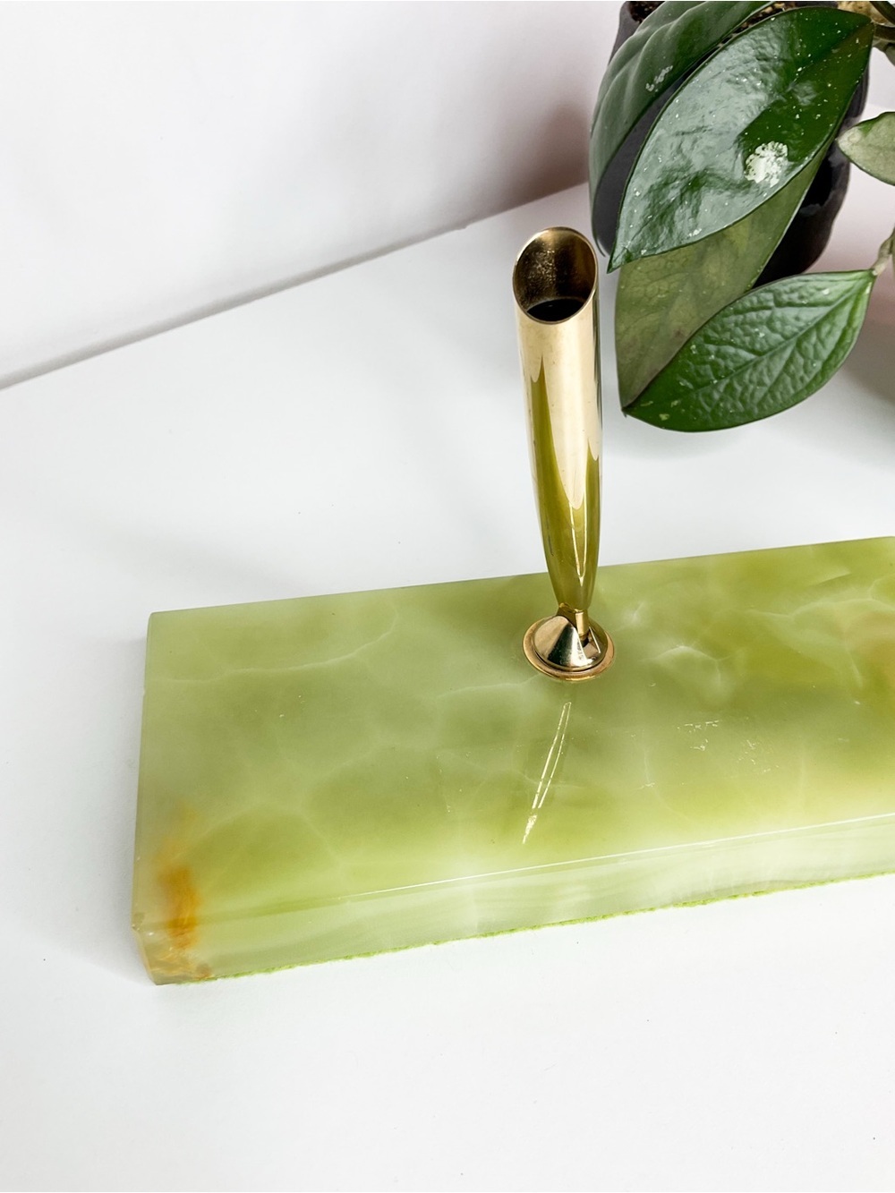 MCM Sheaffer Vintage Green Onyx Pen Holder with Brass Stem - Picture 2 of 8